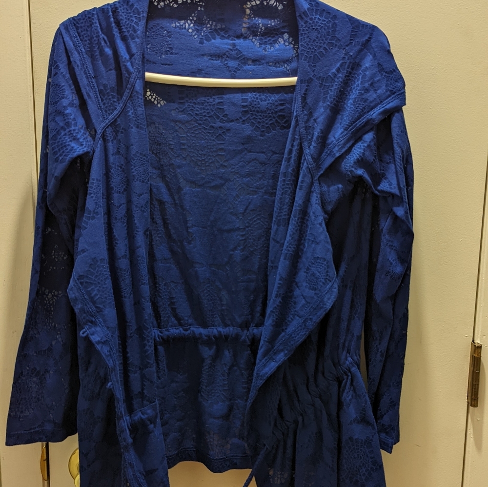 Lole Hooded Lace Beach coverup Size Small buttons